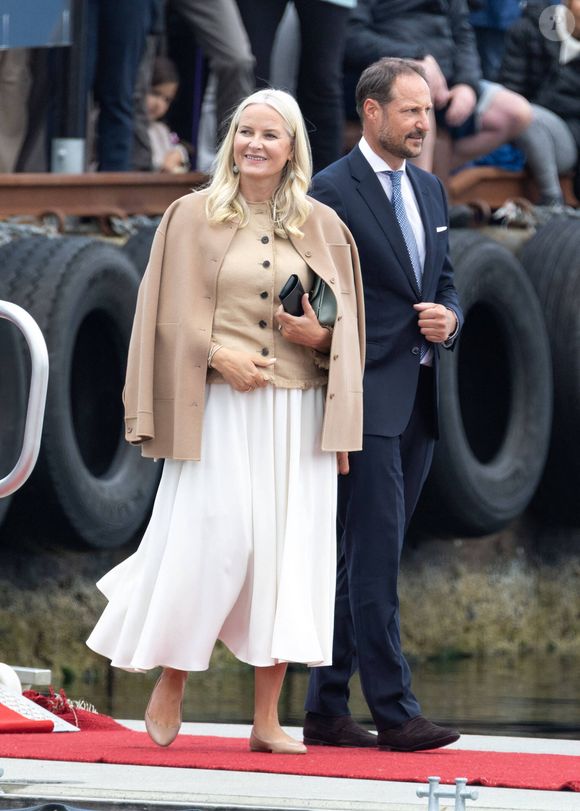 Le prince Haakon de Norvège et la princesse Mette-Marit de Norvège le 4 juillet 2025.
Crédit : Dana Press / Bestimage