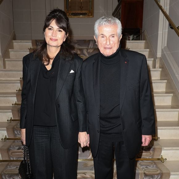 "Il a dit treize fois 'oui' le jour de notre mariage"

Claude Lelouch et sa femme Valérie Perrin lors de la soirée de gala pour la fondation de la recherche en physiologie, les Stethos, au George V à Paris le 18 mars 2024.

© Coadic Guirec / Bestimage