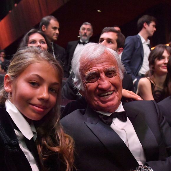 Jean-Paul Belmondo et sa fille Stella lors de la 42e cérémonie des César du cinéma qui s'est tenue à la salle Pleyel à Paris, en France, le 24 février 2017. Photo par Christophe Guibbaud/ABACAPRESS.COM