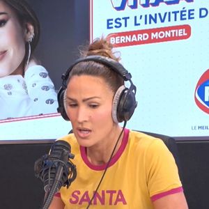 "Ça sera un beau souvenir de lui, une petite trace de mon bébé sur cette terre,  rappelait sa maman expliquant que son espérance de vie était comprise entre 10 et 15 ans.

Vitaa face à Bernard Montiel dans l'émission "1 heure avec..." sur RFM qui sera diffusée ce samedi 31 mai 2025. (Capture d'écran)