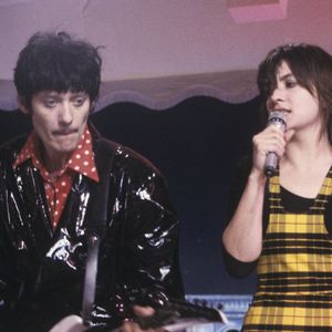 Découvrez comment leur rencontre a donné naissance à un mythe

En France, à Paris, les deux membres du groupe Les Rita Mitsouko : Catherine Ringer et Fred Chichin sur le plateau © Bernard Leguay via Bestimage