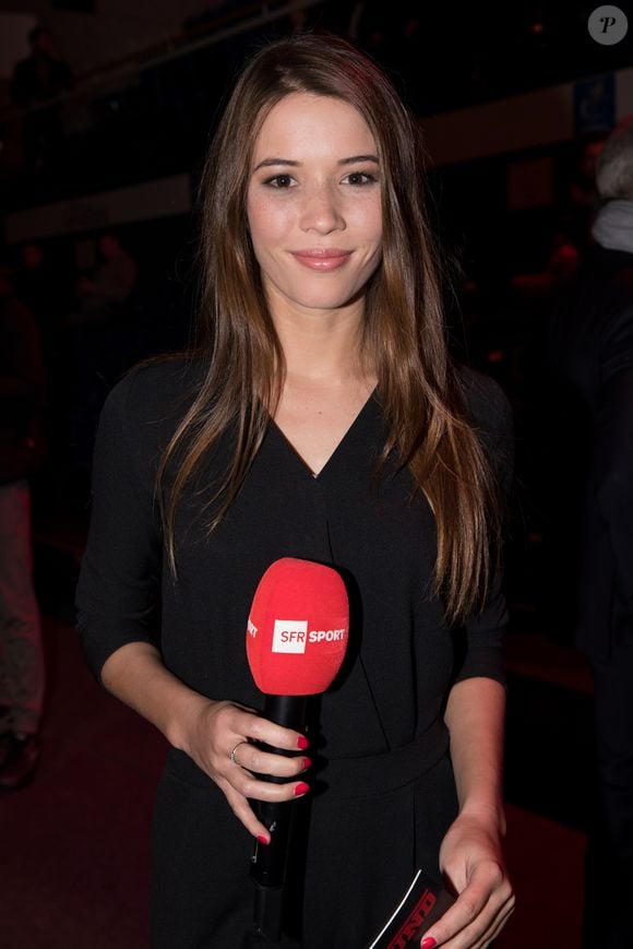 Enceinte de son troisième enfant, 

Émilie Broussouloux - Soirée boxe No Limit - Episode II dans l'enceinte du Palais des Sports de Levallois-Perret, France. C’est l’événement boxe de cette fin d’année. Asloum Event organise une grande soirée de boxe dans l’enceinte mythique du Palais des Sports de Levallois. © Cyril Moreau/Bestimage