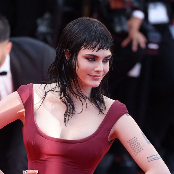 Cara Delevingne - Montée des marches du film "The history of sound" lors du 78ème Festival International du Film de Cannes, au Palais des Festivals à Cannes. Le 21 mai 2025. © Jacovides-Moreau / Bestimage
