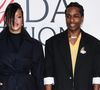 Rihanna a fait son premier tapis rouge depuis la naissance de son troisième enfant.


Rihanna et A$AP Rocky sur le tapis rouge des CFDA Fashion Awards 2025 qui se sont déroulés au Musée américain d'histoire naturelle à New York, Photo par Anthony Behar/SPUS/ABACAPRESS.COM