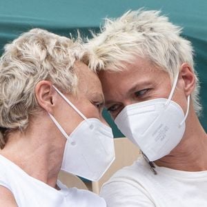 Muriel Robin et Anne Le Nen assistent aux Internationaux de France 2021 à Roland Garros le 7 juin 2021 à Paris, France. Photo de Laurent Zabulon/ABACAPRESS.COM