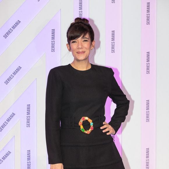 Mélanie Doutey était radieuse dans une robe noire ceinturée.

Mélanie Doutey - Cérémonie d'ouverture du festival Series Mania à Lille le 21 mars 2025. Stéphane Vansteenkiste/Bestimage