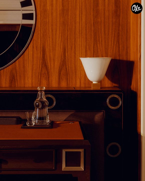 Le plus grand voilier du monde a été mis à l'eau pour la première fois.  L'Orient Express Corinthian, d'une longueur de 722 pieds, a effectué sa mise à l'eau : ses débuts officiels sur l'eau.  Après quatre mois et demi d'assemblage par les équipes des Chantiers de l'Atlantique à Saint-Nazaire, le plus grand voilier du monde a quitté le bassin de construction pour rejoindre le chantier d'armement.  Photo by Yves Marchand/Romain Meffre/Nicolas Pougnand/Orient Express/Cover Images/ABACAPRESS.COM
