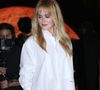Nicole Kidman est en effet apparue métamorphosée, vêtue d'un pantalon couleur jean et d'une longue chemise blanche. Rayonnante, l'actrice arborait aussi une frange très tendance.

Nicole Kidman - Célébrités au Défilé Chanel, Collections Prêt-à-porter Printemps / Eté 2026, dans le cadre de la Fashion Week de Paris. Au Grand Palais à Paris, France, le 06 Octobre 2025. © Bertrand Rindoff / Bestimage
