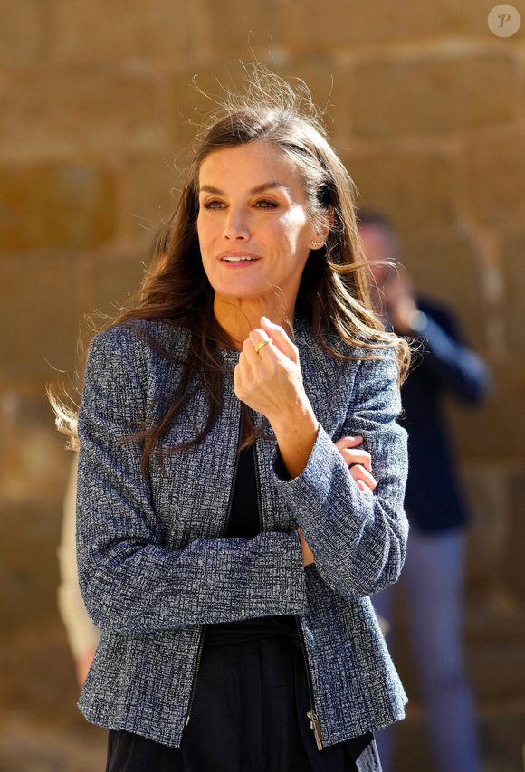 Le roi Felipe VI et la reine Letizia d’Espagne, la princesse Leonor visitent Olite, le 27 septembre 2025. LALO YASKY / BESTIMAGE