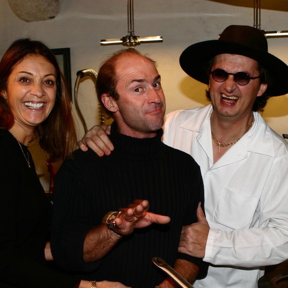 Vincent Lagaf' et  Véronique, avec Marc Veyrat lors du festival du cirque de Grenoble le 29 novembre 2003. Crédit Frédéric Piau/Bestimage