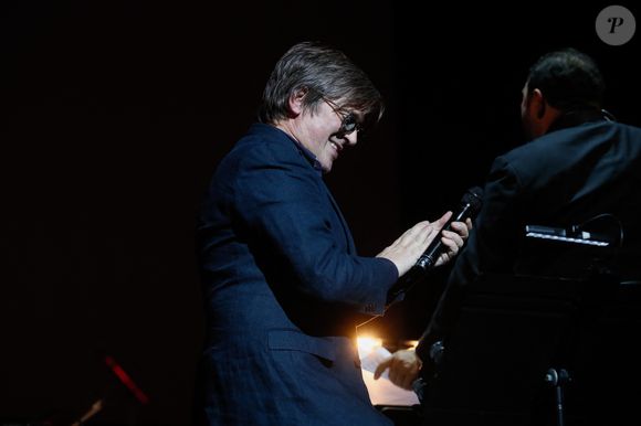 Thomas Dutronc - Spectacle symphonique "Aznavour Célébration - l'hommage officiel" en clôture du centenaire de la naissance de C. Aznavour au palais des Congrès à Paris le 23 novembre 2024.© Christophe Clovis / Bestimage