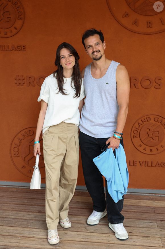 Cassandre Verdier, Juan Arbelaez en tribune lors des Internationaux de France 2025 à Roland Garros le 01 juin 2025 à Paris, France. Photo by Nasser Berzane/ABACAPRESS.COM