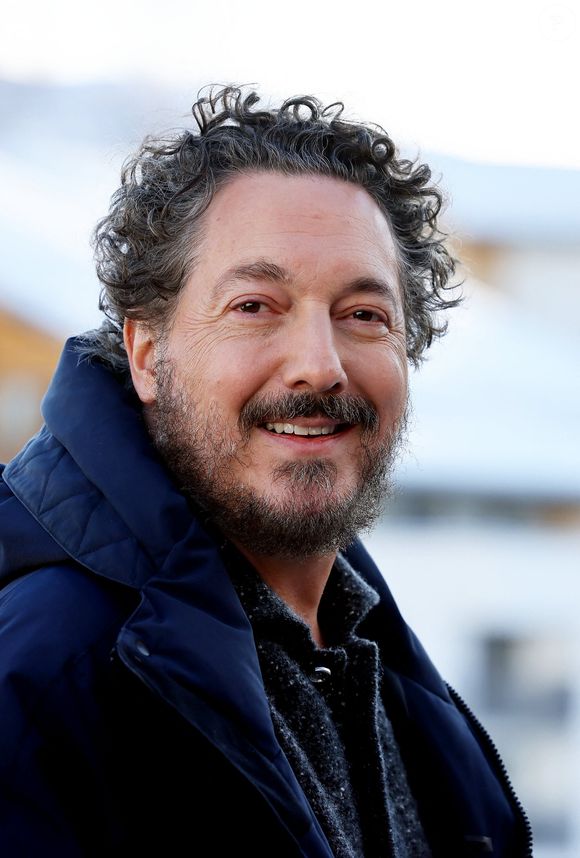 Guillaume Gallienne sur le photocall du film "Paddington" dans le cadre de la 28ème édition du Festival international du film de comédie de l'Alpe d'Huez le 18 janvier 2025. © Dominique Jacovides / Bestimage
