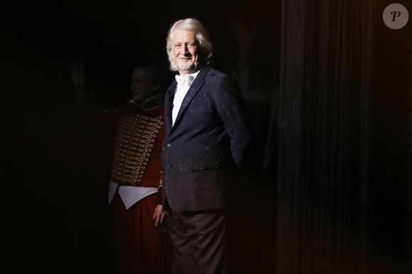 Patrick Sébastien a assuré qu’il s’agissait d’une scène mimée.
Exclusif - Patrick Sébastien - Spectacle "Le plus grand cabaret du monde" présenté par Patrick Sébastien au Dôme de Paris le 5 novembre 2021. © Bahi/Bestimage
