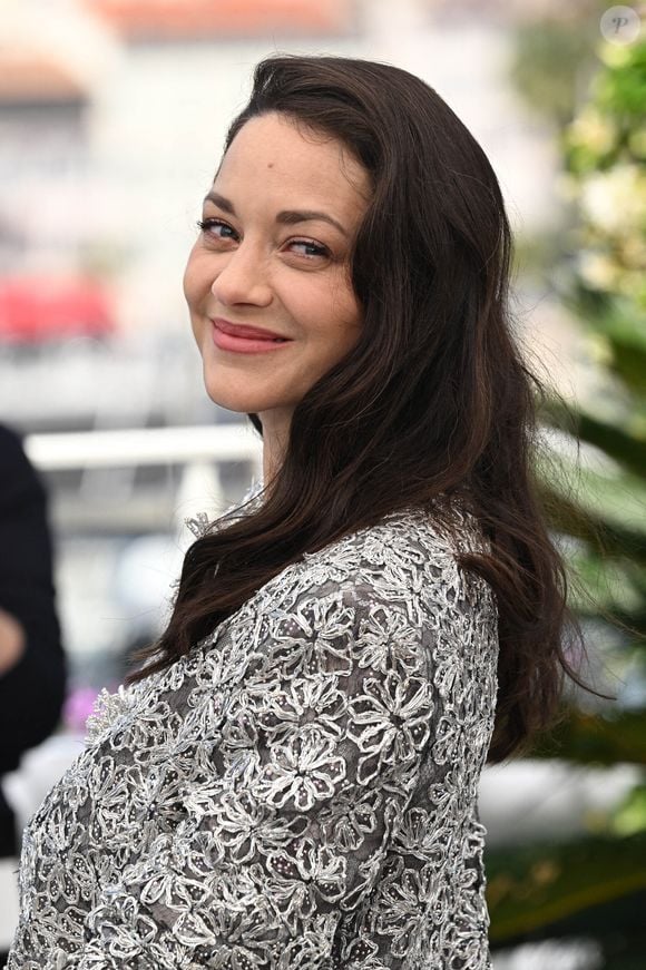 Marion Cotillard lors du photocall pour le film Roma Elastica pendant le 79ème Festival de Cannes à Cannes, France. Date de la photo : jeudi 21 mai 2026. Crédit photo : Doug Peters/PA Wire : Doug Peters/PA Wire