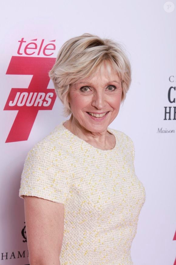 Exclusif - Evelyne Dhéliat - Soirée "Télé 7 Jours Summer Party" au restaurant "Monsieur Bleu" à Paris le 14 juin 2022. © Christophe Aubert via Bestimage