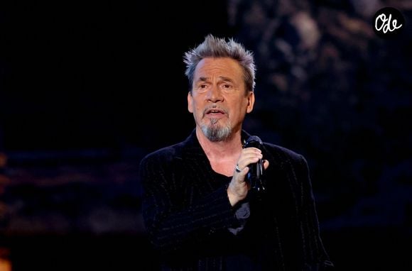 Florent Pagny lors de l'enregistrement de la deuxième partie de soirée de l'émission « La chanson secrète N°14 », présentée par N. Aliagas et diffusée le 26 décembre sur TF1, à Paris, France, le 9 décembre 2025. © Jacovides-Moreau/Bestimage