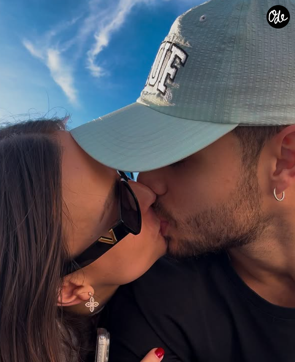 Cette demande en mariage vient concrétiser un projet que la jeune femme évoquait déjà ouvertement ces derniers mois.