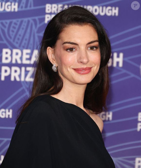 Des célébrités et des invités ont assisté à la 12e édition du Breakthrough Prize au Barker Hangar à Santa Monica, en Californie.
Backgrid USA / Bestimage