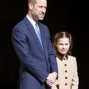 Le prince William, prince de Galles, et sa fille la princesse Charlotte de Galles - Les membres de la famille royale britannique assistent à l'office de Pâques à la chapelle Saint-Georges du château de Windsor, Royaume Uni, le 5 avril 2026. © GoffPhotos/Bestimage