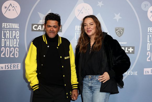 Jamel Debbouze et sa femme Mélissa Theuriau - Tapis rouge lors du 29ème Festival International du Film de Comédie de l'Alpe d'Huez le 21 Janvier 2026. © Dominique Jacovides/Bestimage