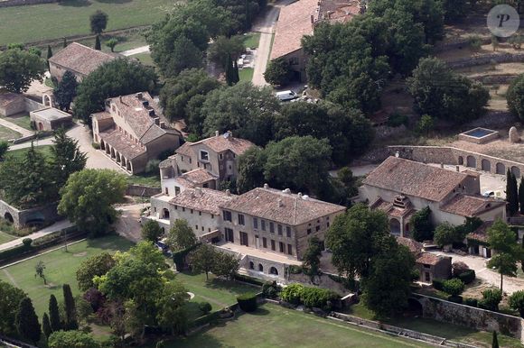 Vue aérienne du château de Miraval, propriété de Brad Pitt et Angelina Jolie à Correns, France, le 10 août 2012. Photo by ABACAPRESS.COM