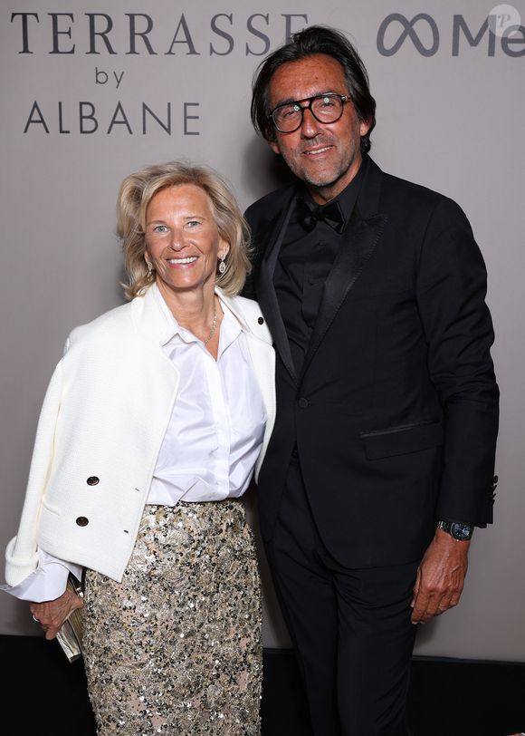Exclusif - Iris Knobloch et Francois Breavoine lors de la soirée anniversaire des 25 ans de la Terrasse de Albane pendant le 79ème Festival International du Film de Cannes, France, le 15 mai 2026. © Denis Guignebourg/Bestimage