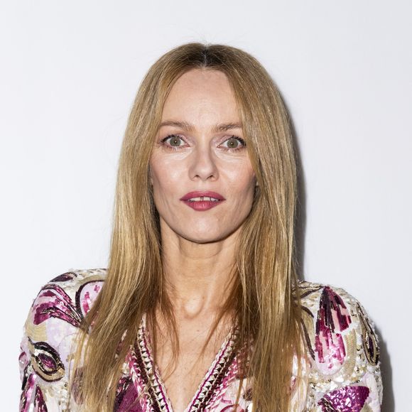 Vanessa Paradis annule son concert au Printemps de Bourges pour raisons médicales.

Vanessa Paradis - Photocall du défilé de mode Femmes prêt-à-porter automne-hiver  "Chanel" lors de la fashion week de Paris

© Olivier Borde / Bestimage
