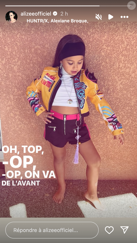 Alizée dévoile une photo de sa fille Maggy qui a succombé à la folie du moment le mardi 30 septembre 2025 sur Instagram.
Crédit : Instagram/alizeeofficiel