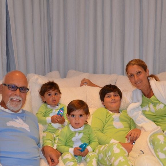 Céline Dion et René Angélil avec leurs enfants. Photo : Facebook/Céline Dion