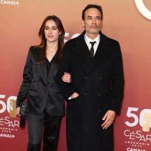 Anthony Delon et sa fille Liv - Photocall de la 50ème édition de la cérémonie des César à l'Olympia à Paris, France, le 28 février 2025 © Dominique Jacovides - Olivier Borde / Bestimage