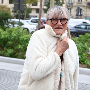 Christine Bravo - Les célébrations aperçues à proximité des studios de RTL à Neuilly-sur-Seine, le 15 octobre 2025. Agence / Bestimage