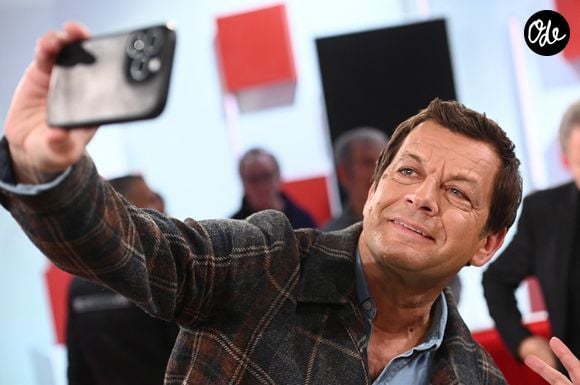 Exclusif - Laurent Mariotte lors de l'enregistrement de l'émission Vivement dimanche au studio Rive gauche, présentée par M. Drucker, diffusée sur France 3, le 1er mars 2026, à Paris, France, le 18 février 2026. © Guillaume Gaffiot/Bestimage