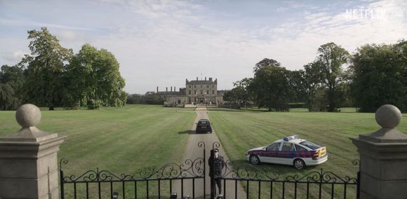 De son côté, Kate Middleton semble l'avoir totalement adopté !

Le château royal de Balmoral.

Photo : Backgrid UK / Bestimage