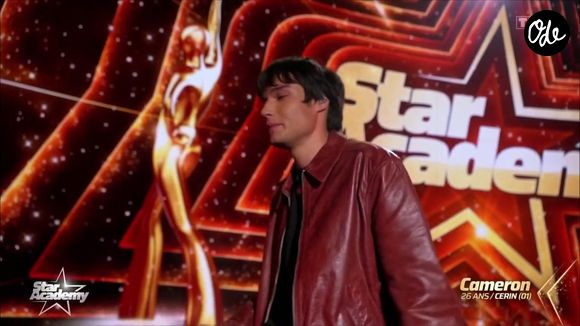 Il a repris "Dis-moi que tu m'aimes" de Zaho de Sagazan lors du premier prime.

Cameron fait partie de la nouvelle promotion de la "Star Academy". Capture d'écran TF1