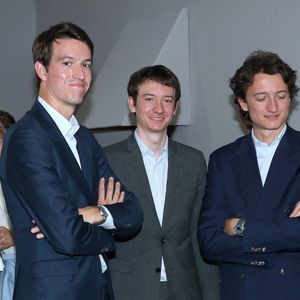 Alexandre Arnault, Frédéric Arnault et Jean Arnault backstage à la suite du Défilé de Mode Christian Dior, Collection Haute Couture Automne-Hiver 2026/2027, le 6 Juillet 2026. 

© Bertrand Rindoff / Bestimage