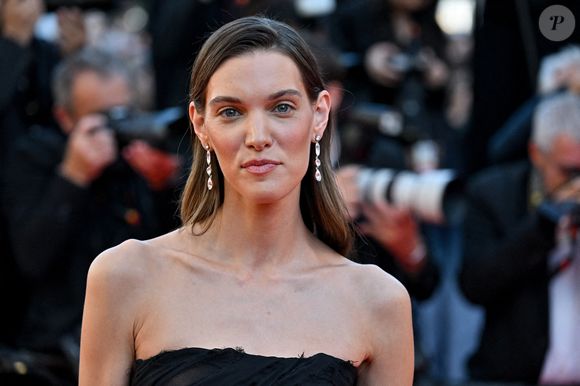 Charlotte Cardin assiste à la projection de The Mastermind au 78ème Festival de Cannes à Cannes, France, le 23 mai 2025. Photo par Julien Reynaud/APS-Medias/ABACAPRESS.COM