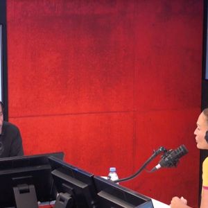 L'occasion pour l'artiste de revenir sur ses projets et son incroyable parcours. Impossible pour elle de ne pas aborder son 8ème opus intitulé "Charlotte" et le récent reportage qui a été consacré en 2024 baptisé : "Vitaa : Je m'appelle Charlotte".

Vitaa face à Bernard Montiel dans l'émission "1 heure avec..." sur RFM qui sera diffusée ce samedi 31 mai 2025. (Capture d'écran)