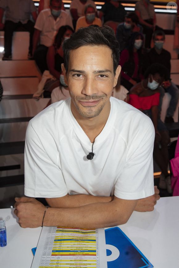 Exclusif - Steevy Boulay - L'émission TPMP (Touche pas à mon poste) présentée par Cyril Hanouna avec l'équipe du film "les Méchants" de M. Achour,  diffusée en direct le 7 Septembre 2021. © Jack Tribeca / Bestimage