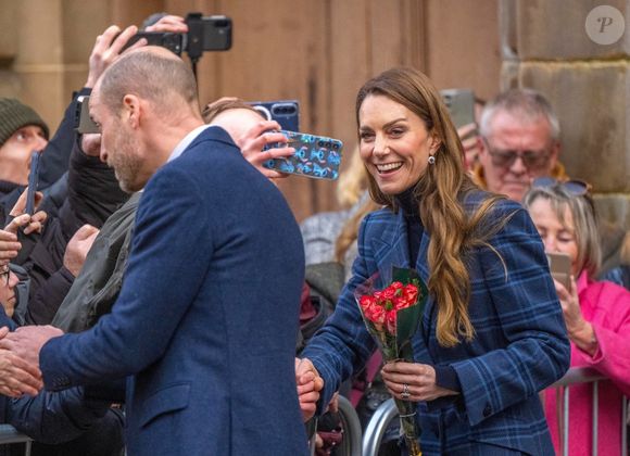 Le prince William (Le prince William, prince de Galles), prince de Galles et Catherine, princesse de Galles (Catherine "Kate" Middleton, princesse de Galles) visitent Radical Weavers, un atelier de tissage à la main et une organisation caritative indépendante au cœur de Stirling, en Écosse. © Backgrid UK/ Bestimage