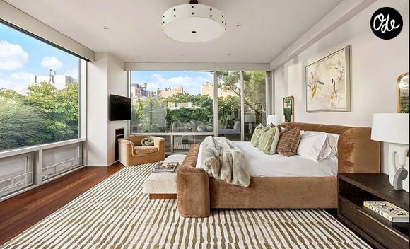 Thierry Henry, légende du football français, a mis en vente son luxueux penthouse de New York, acheté en 2010 au moment de sa signature aux Red Bulls, contre 25 millions de dollars (22 millions d'euros). © Sotheby's via Bestimage