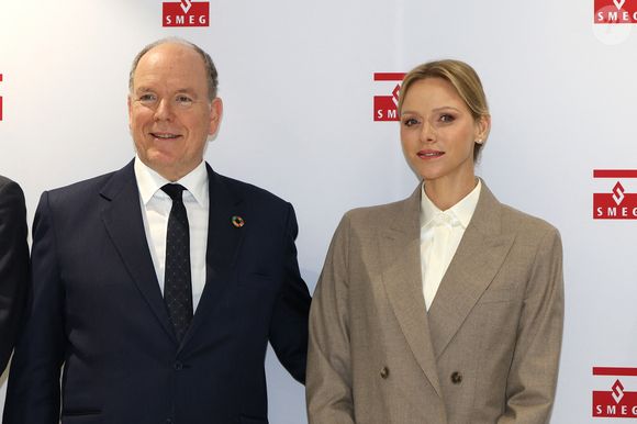 La princesse Charlène de Monaco, Le prince Albert II de Monaco lors de l’inauguration du nouveau siège de la société Smeg dans le quartier de Fontvieille à Monaco le 15 octobre 2025.

© Claudia Albuquerque / Bestimage