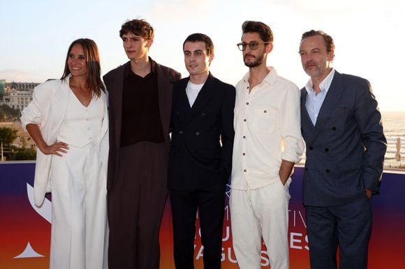 Julie de Bona, Vassili Schneider, Julien de Saint-Jean, Pierre Niney et Patrick Mille, le 21 juin 2024, à L'Hôtel du Palais à Biarritz lors du Biarritz Film Festival - Nouvelles Vagues 2024.
© Jean-Marc Lhomer / Bestimage