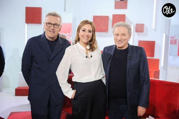 Laurent Ruquier, Léa Salamé et Michel Drucker lors de l'enregistrement de l'émission « Vivement dimanche » au studio Rive Gauche, présentée par M. Drucker, diffusée sur France 3, à Paris, France. © Guillaume Gaffiot/Bestimage