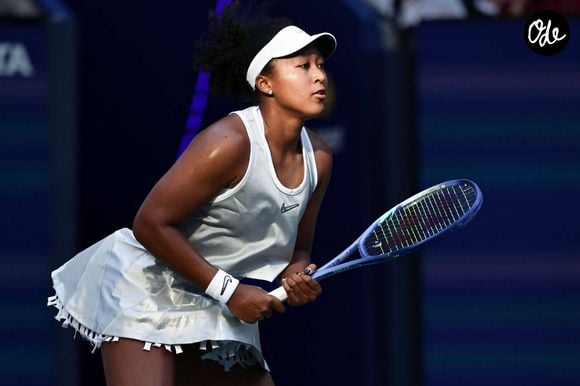 Toujours aussi inspirante, elle fait face aux critiques avec une sérénité déconcertante. 

Naomi Osaka - US Open 2026 
©Imago/PsnewZ/Bestimage