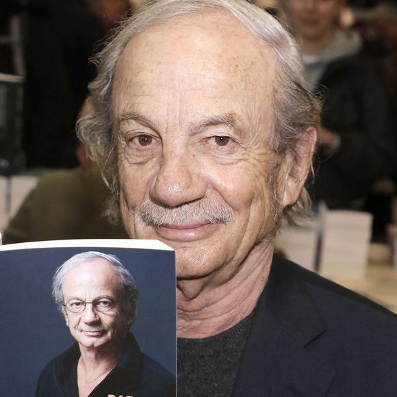 "Un drame est une succession d’éléments, l’ivresse, la vitesse, la nuit. J’en ai voulu au conducteur, oui. Je ne l’excuse pas", a-t-il souligné à nos confrères de "Soir Mag".

Patrick Chesnais - Festival du Livre de Paris 2023 au Grand Palais Éphémère à Paris le 22 avril 2023. © Cedric Perrin / Bestimage