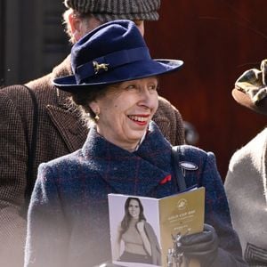 La princesse Anne au festival de Cheltenham 2023 pour la Gold Cup à l'hippodrome de Cheltenham, Royaume Uni, le 17 mars 2023. Backgrid UK/ Bestimage