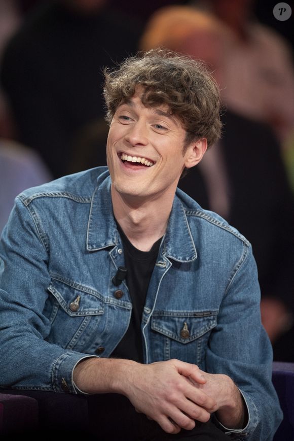 Exclusif - Benjamin Baffie lors de l'enregistrement de l'émission "Famille je vous aime" présentée par Michel Drucker et qui sera diffusée le vendredi 29 mai sur France 3, à Paris, France, le 4 décembre 2025. © Gaffiot-Perusseau/Bestimage
