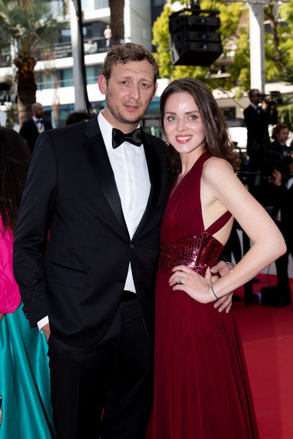 Amaury Leveaux et sa compagne Ksenia Tkachenko - Montée des marches du film « Heojil Kyolshim (Decision To Leave) » lors du 75ème Festival International du Film de Cannes. Le 23 mai 2022
© Cyril Moreau / Bestimage