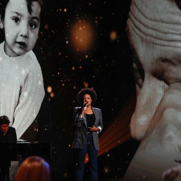 Avant son opération, elle s'est livrée à son fils et lui a dit être prête à devenir maman

Vincent Bidal (piano), Axelle Saint-Cirel - Surprises - Enregistrement de l'émission "La Boîte à secrets", au Studio du Lendit, présentée par F.Bollaert et diffusée le 17 janvier sur France 3. Le 17 décembre 2024
© Christophe Clovis / Bestimage